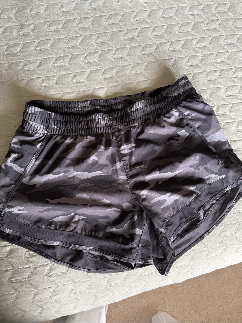 Women’s Athleta Mesh Run Short 4”